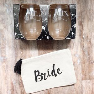 NWT Bundle Bride Travel Bag and Mr. & Mrs. Glasses